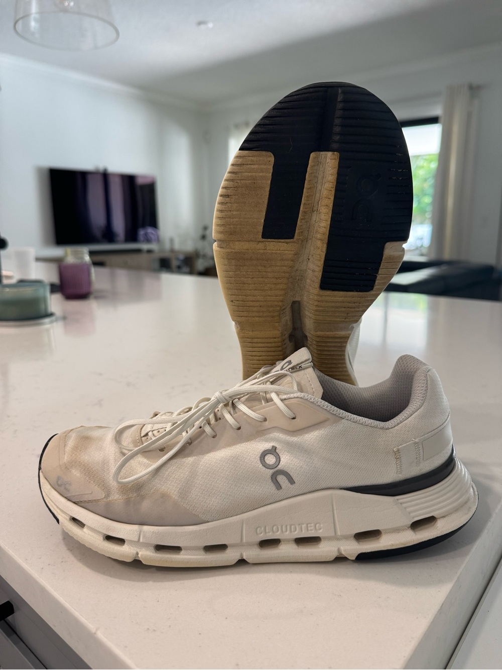 On Running Women’s White Cloudtec Low-Top Running Sneakers